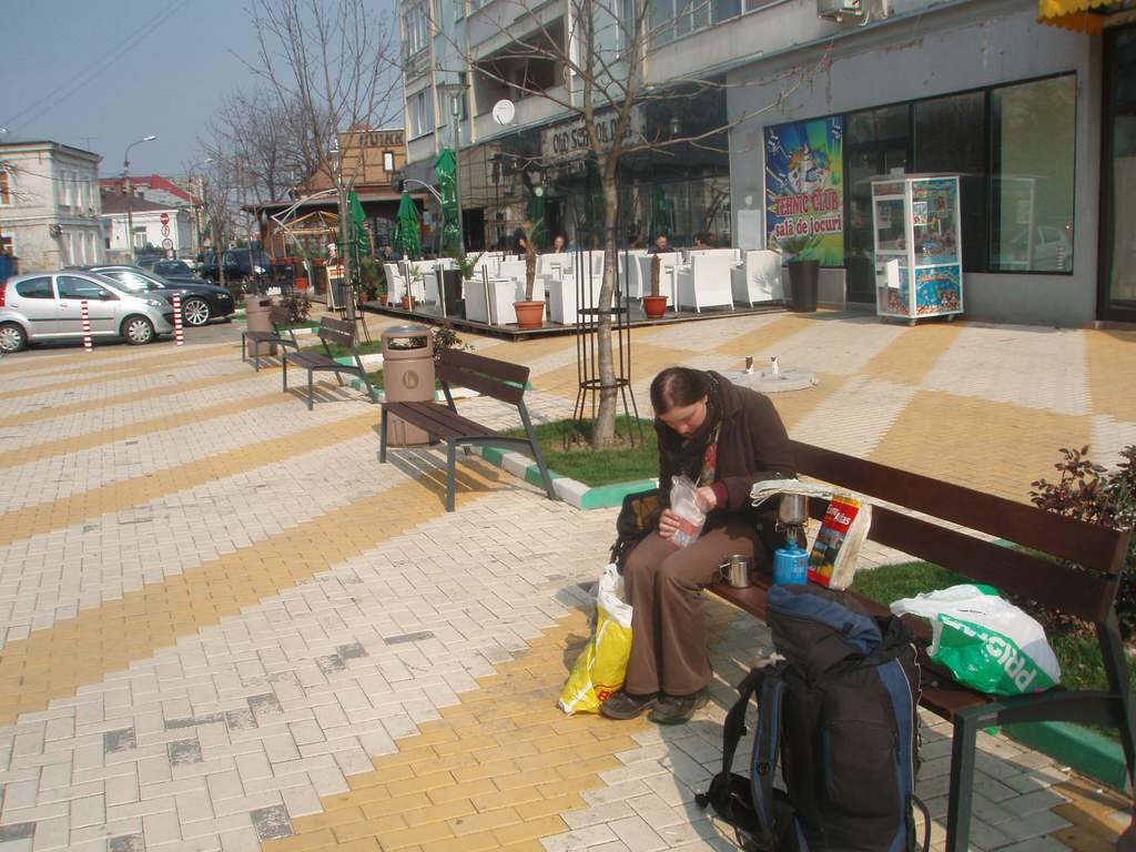 Keliautoj pusryiai Rumunijoje, Pitesti